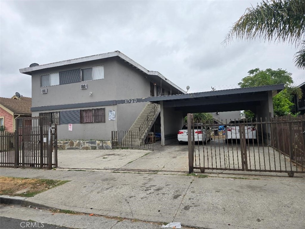 Investment Opportunity!!! In the heart of Los Angeles. Close to public transportation & easy freeway access. Property features, 6 units, 2 bedrooms, 1 bathroom & 2 units, 1 bedroom, 1 bathroom. There are also plans submitted for two ADU (2 bedrooms, 1 Bathroom each), which will be delivered ready to issue. With all units currently leased, investors will benefit from immediate cash flow and strong long term upside. The units have separate meter for gas & electricity.