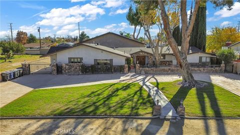 Photo of 2554 W Avenue J14, Lancaster, CA 93536 (MLS # DW25277775)
