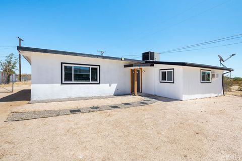 Photo of 64868 Tonto Drive, Joshua Tree, CA 92252 (MLS # IG25099242)