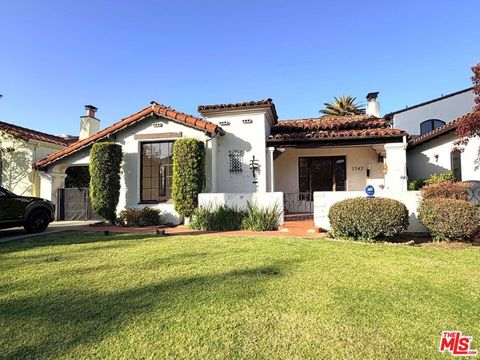Tiny photo for 2342 Selby Avenue, Los Angeles, CA 90064 (MLS # 26836985)