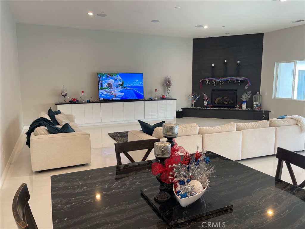 1204 Arbenz Circle