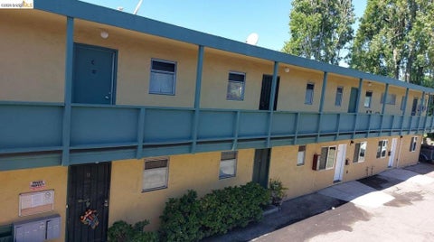Photo of 1403 Carleton ST ST, Berkeley, CA 94702 (MLS # 41151299)