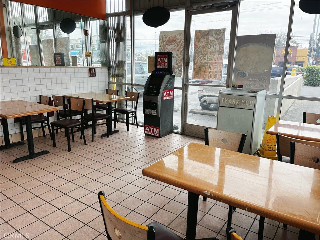 1377 W Imperial Hwy HWY 101, Los Angeles CA 90044