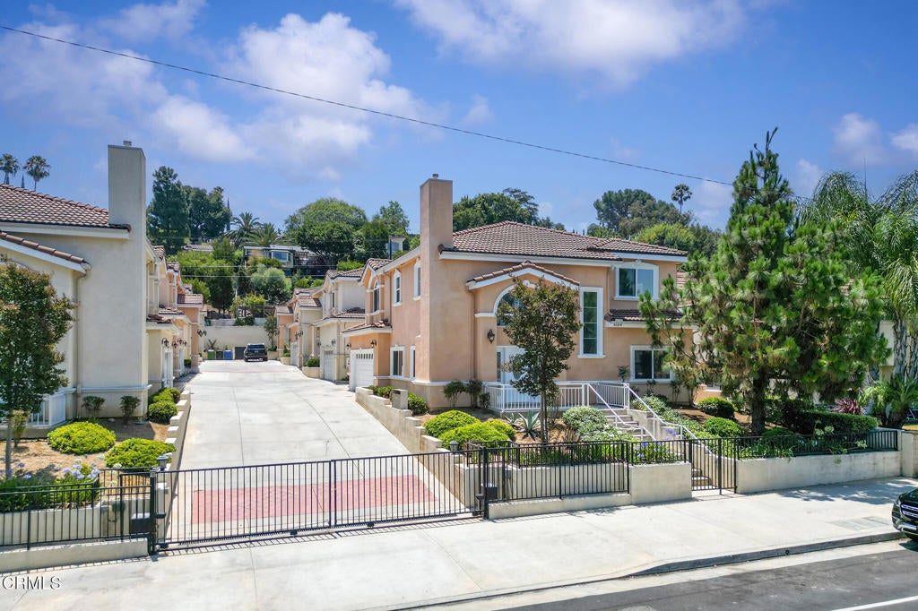 6164 Mesa Avenue