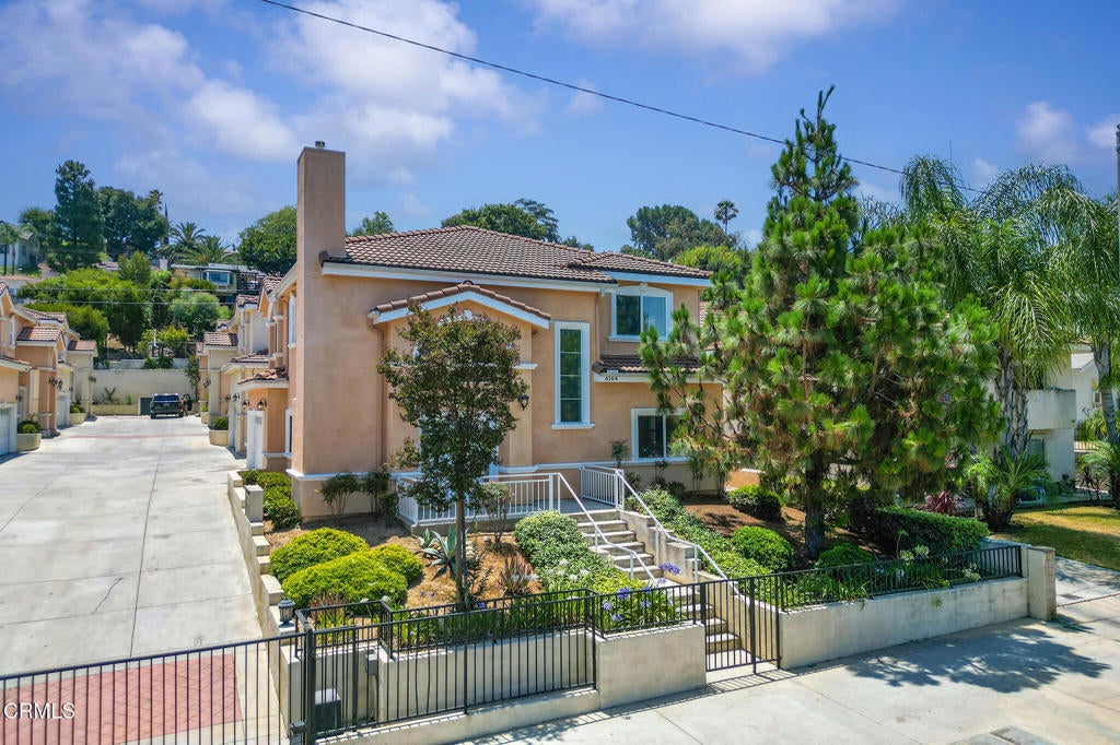 6164 Mesa Avenue