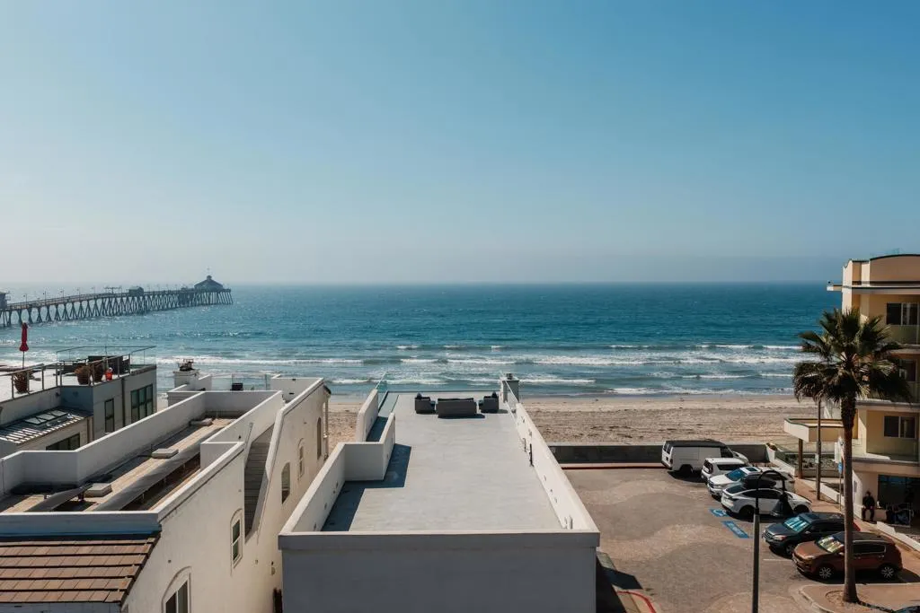 Imperial Beach, California 91932, United States, 4 Bedrooms Bedrooms, ,4 BathroomsBathrooms,Residential,Active,223994