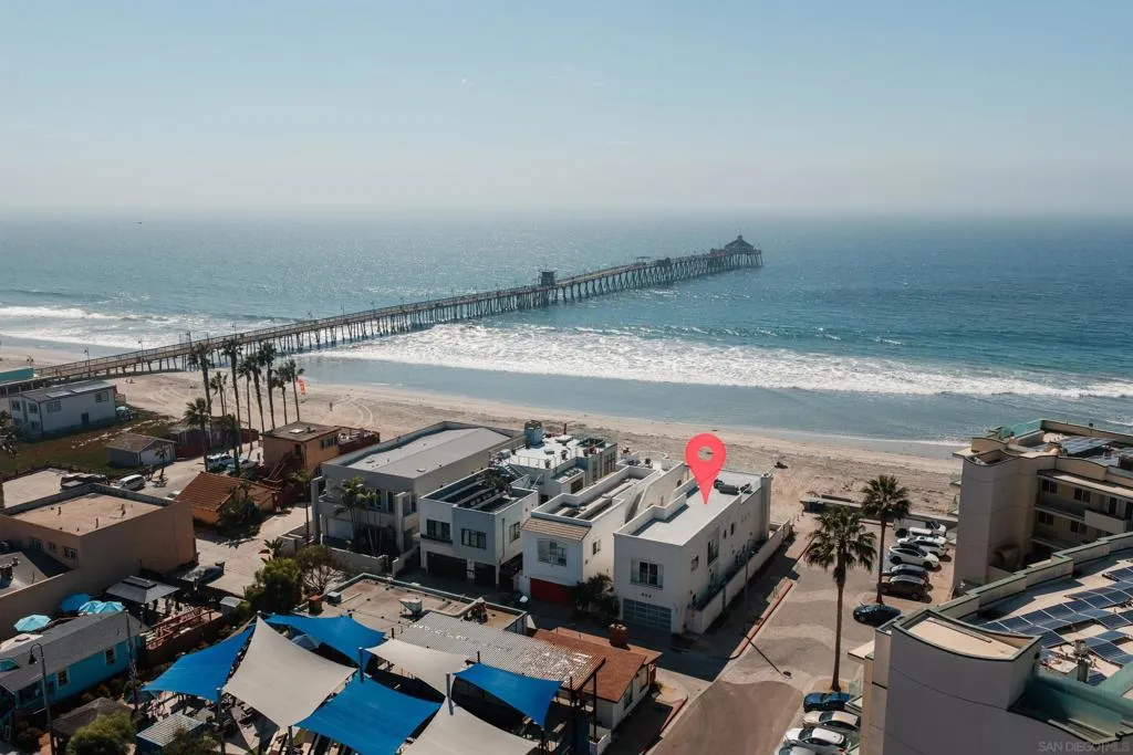 Imperial Beach, California 91932, United States, 4 Bedrooms Bedrooms, ,4 BathroomsBathrooms,Residential,Active,223994