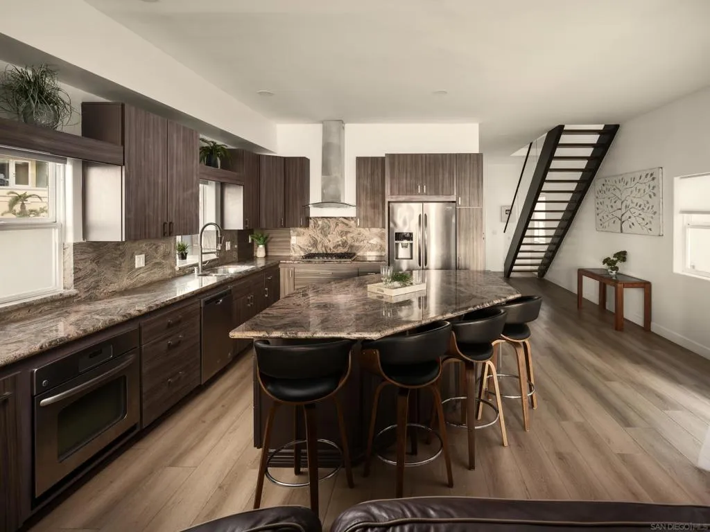 Imperial Beach, California 91932, United States, 4 Bedrooms Bedrooms, ,4 BathroomsBathrooms,Residential,Active,223994