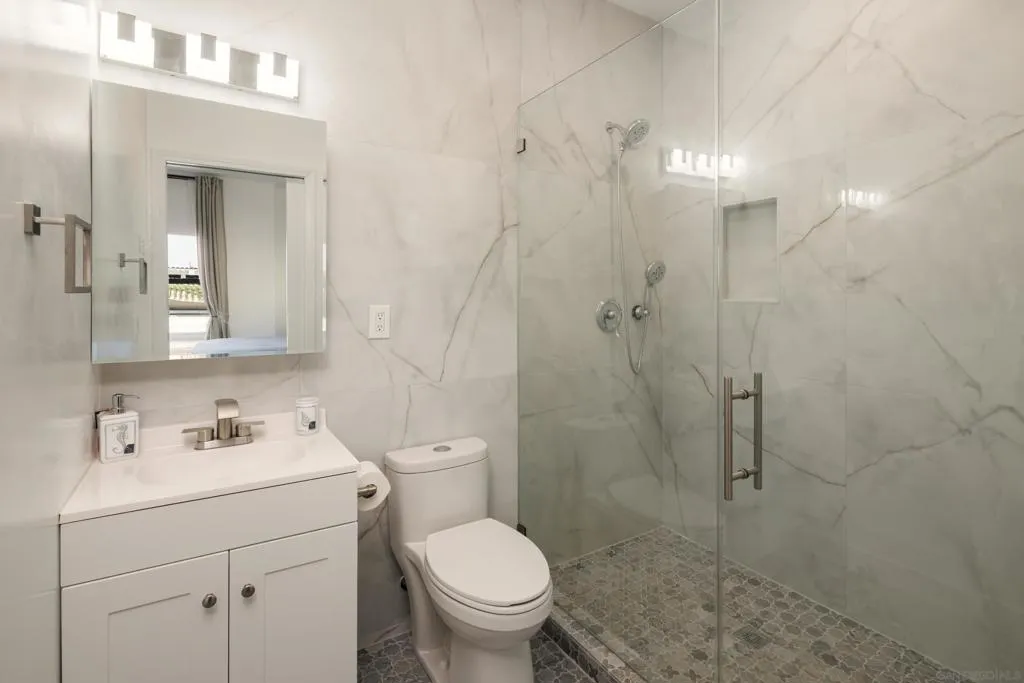 Imperial Beach, California 91932, United States, 4 Bedrooms Bedrooms, ,4 BathroomsBathrooms,Residential,Active,223994