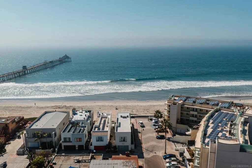 Imperial Beach, California 91932, United States, 4 Bedrooms Bedrooms, ,4 BathroomsBathrooms,Residential,Active,223994