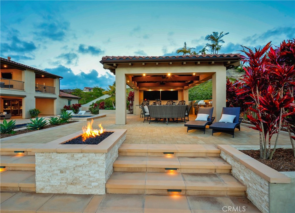 8461 Hinterland Drive