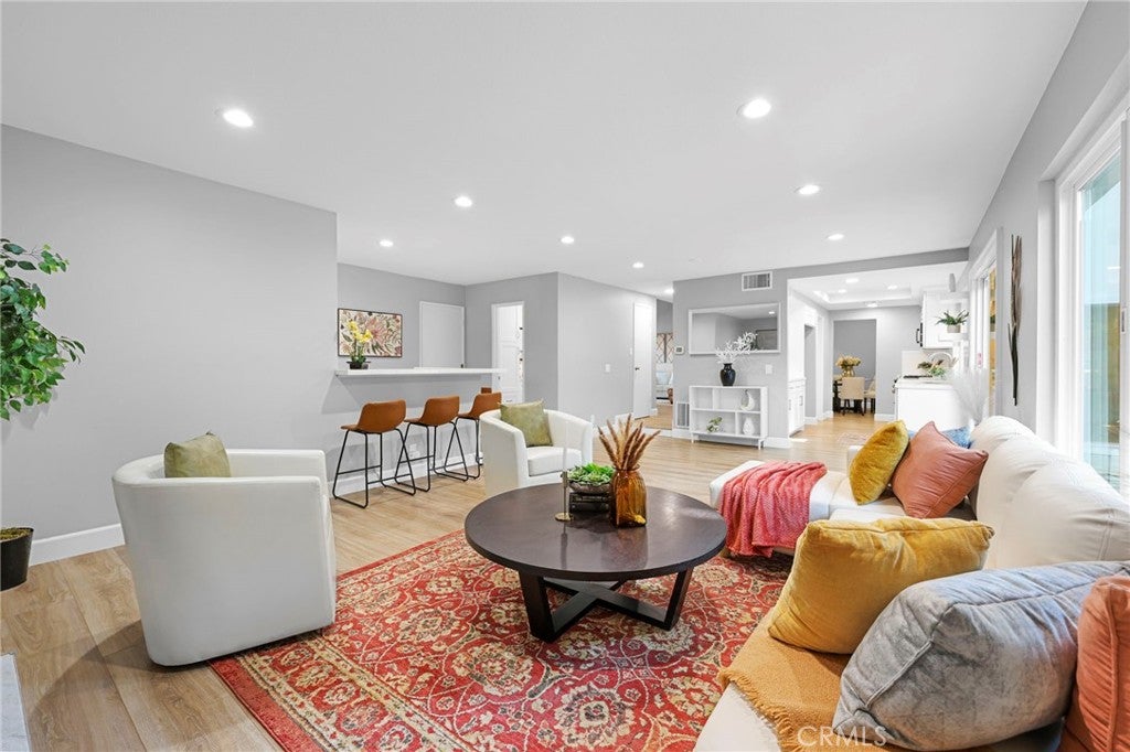 1652 La Canada DR