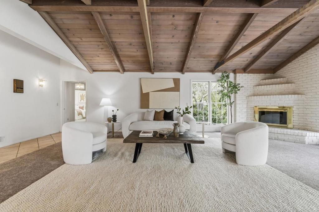 11915 Shadybrook Court