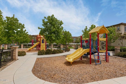Tiny photo for 3752 Dunkirk Drive, Oxnard, CA 93035 (MLS # V1-37635)