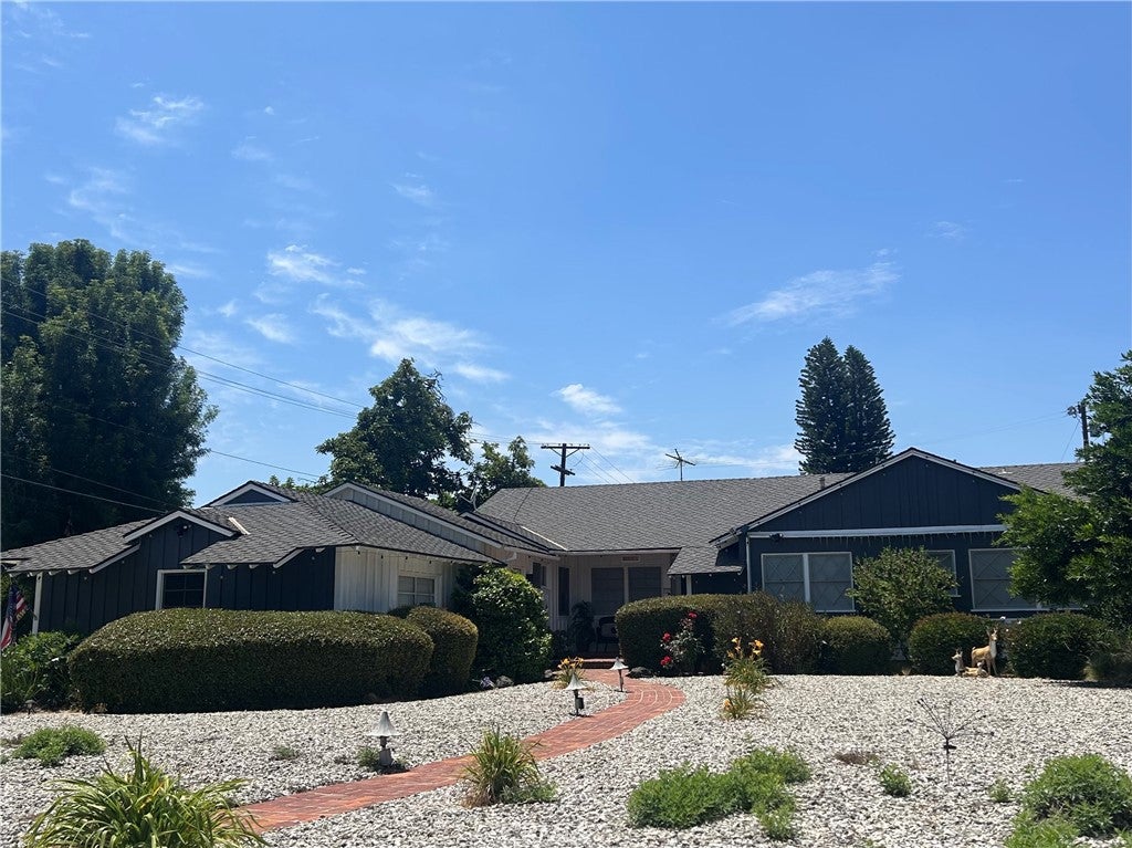9301 Lasaine AVE, Northridge CA 91325