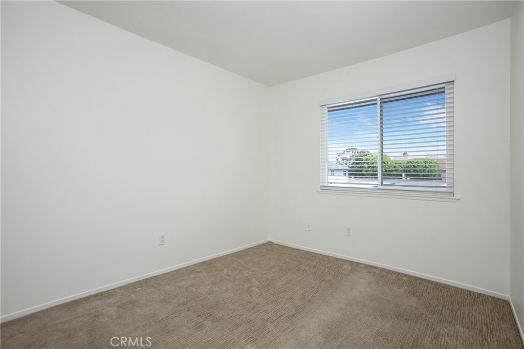 Huntington Townhomes (HTHM) - Residential