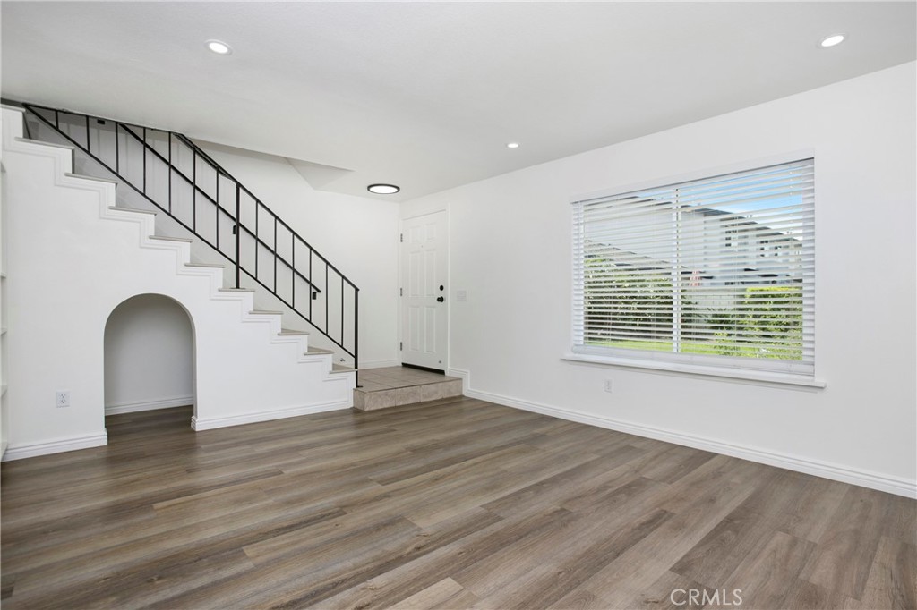 Huntington Townhomes (HTHM) - Residential