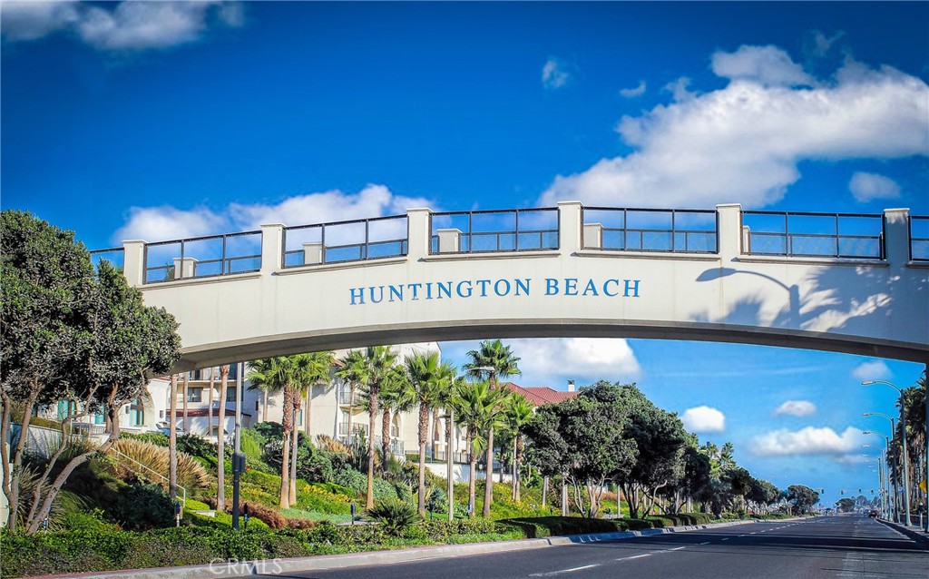Huntington Townhomes (HTHM) - Residential