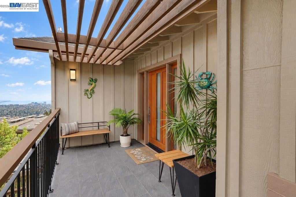 8 Starview Dr
