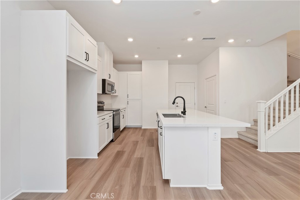 8483 Snapdragon Lane