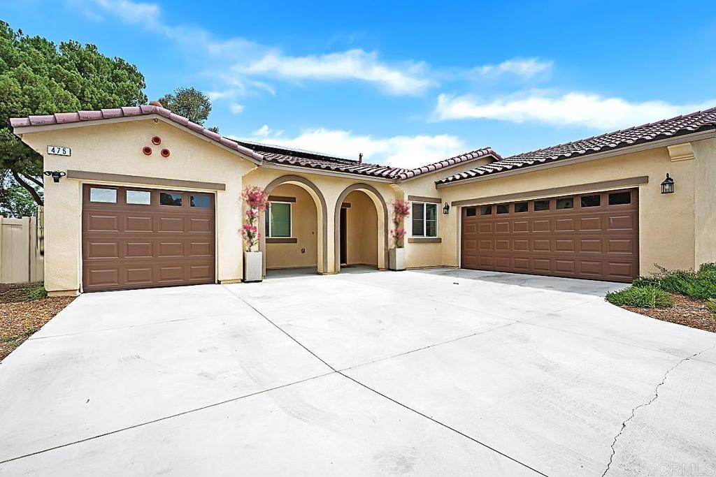 475 W Camellia Way