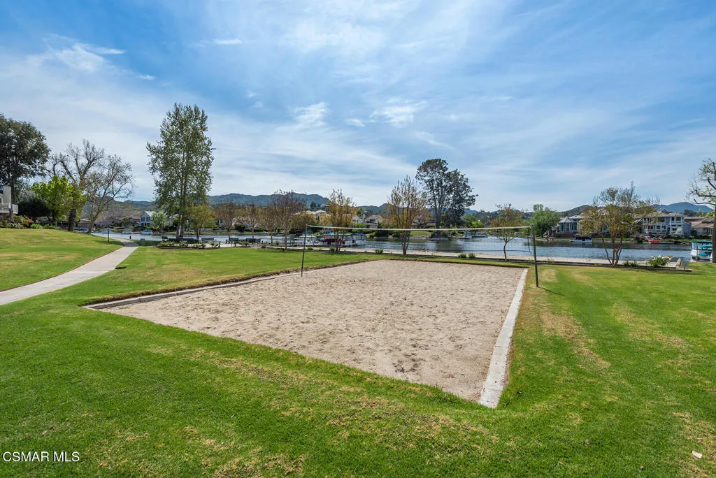 Westlake Village, California 91361, United States, 3 Bedrooms Bedrooms, ,3 BathroomsBathrooms,Residential,Active,133188