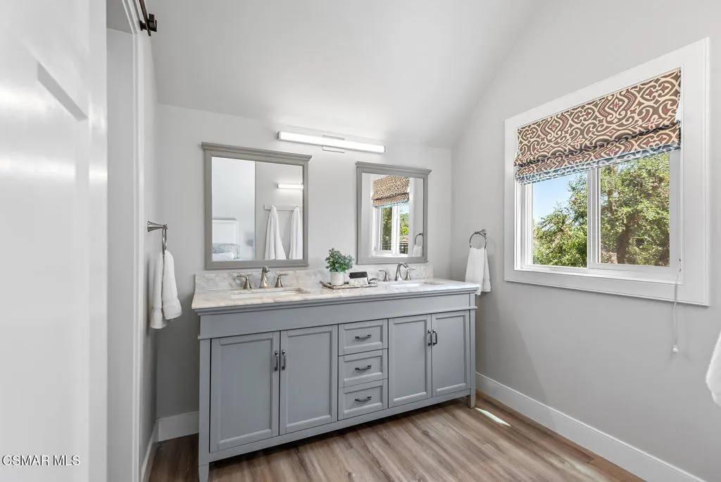 Westlake Village, California 91361, United States, 3 Bedrooms Bedrooms, ,3 BathroomsBathrooms,Residential,Active,133188