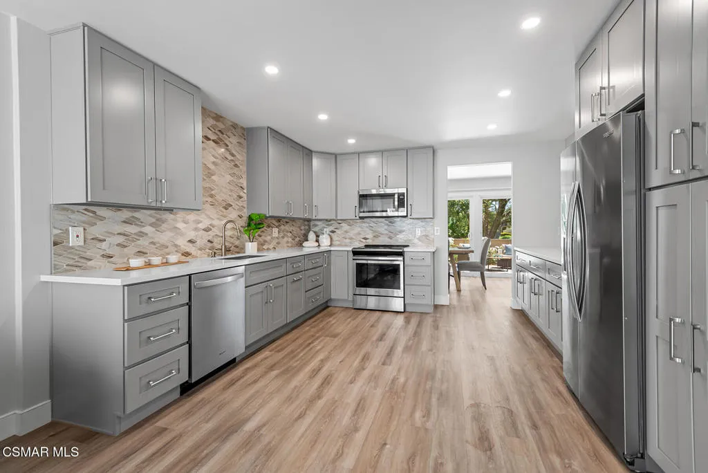 Westlake Village, California 91361, United States, 3 Bedrooms Bedrooms, ,3 BathroomsBathrooms,Residential,Active,133188