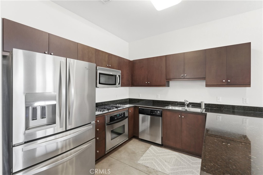 435 W Center Street Promenade