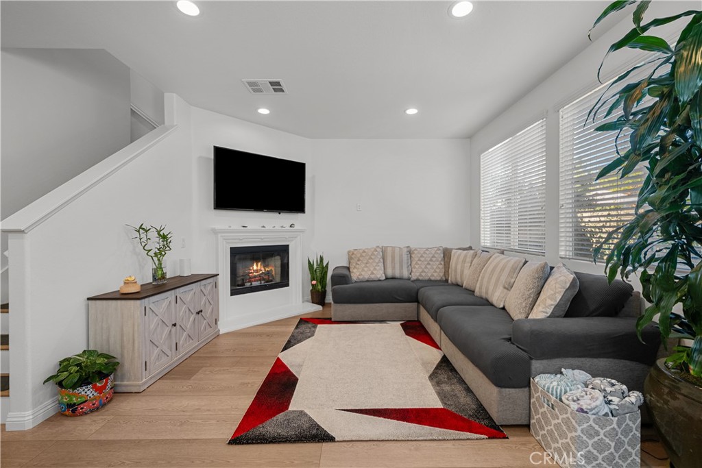 Mariposa (MARIP) - Residential