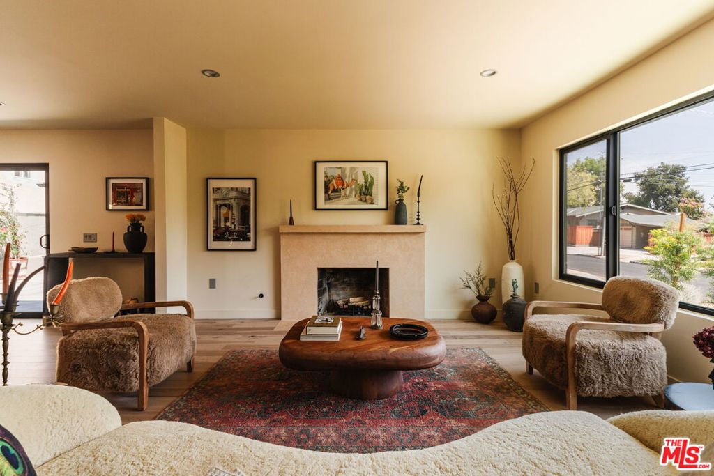1487 Asbury Drive