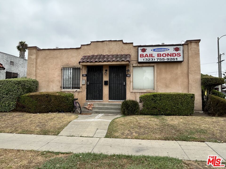 Great cash flow property for the first time buyer or investor. All units have upgraded bathrooms with tile showers and floors. Well positioned on a corner directly across from the LAPD Southeast Station and down the block from LAFD Station 64. Very cozy units with strong rental income. There are 2 buildings, each contains two 1-bedroom units. Nice yard area for the tenants to enjoy. There is also a detached 4-car garage fronting Spring St. making this a possible ADU opportunity for a developer (buyer to verify). Convenient location next to 2 major freeways and only a few miles to downtown LA and Inglewood. 1 unit vacant with tenant approval pending.