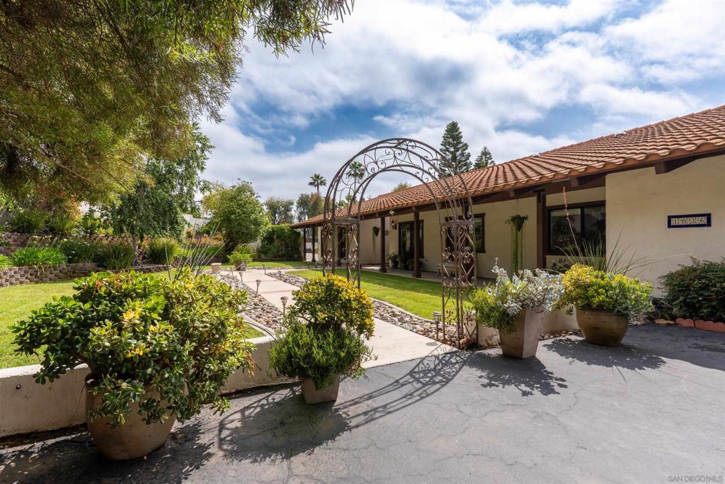 1036 Capra Way