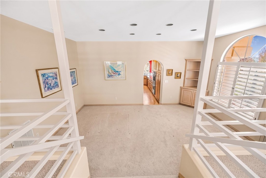 5939 Oakhill Drive
