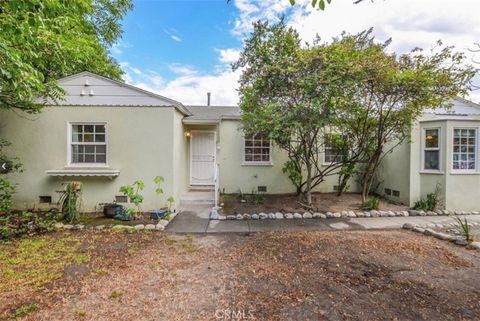 Photo of 634 E Kingsley Ave, Pomona, CA 91767 (MLS # PW25277090)