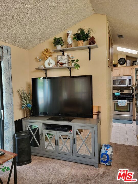84136 Avenue 44 231