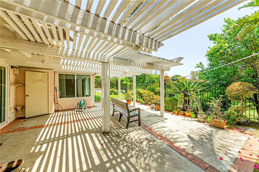 Island (ISLN) - Residential