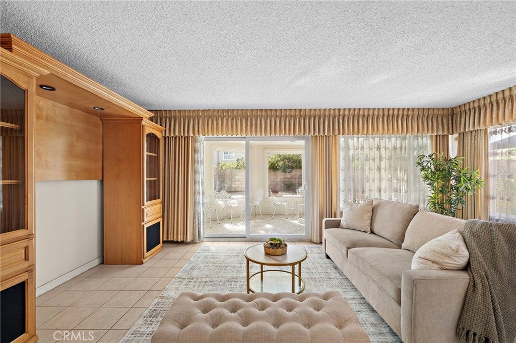 20241 Morristown, Huntington Beach CA 92646 - Photo 11