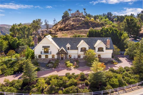 Photo of 85 Saddlebow RD, Bell Canyon, CA 91307 (MLS # SR26128929)