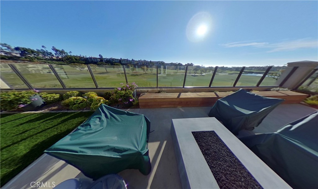 27 Via Monarca Street