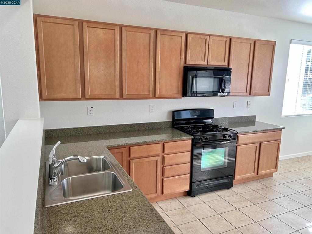 MAGNOLIAPK - Residential Lease