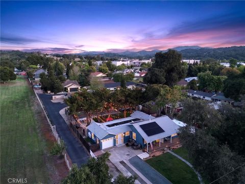 Photo of 5303 Carrizo Rd, Atascadero, CA 93422 (MLS # NS26085892)