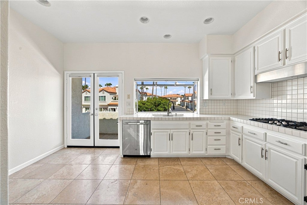 17 Grand Master Court, Dana Point CA 92629 - Photo 10