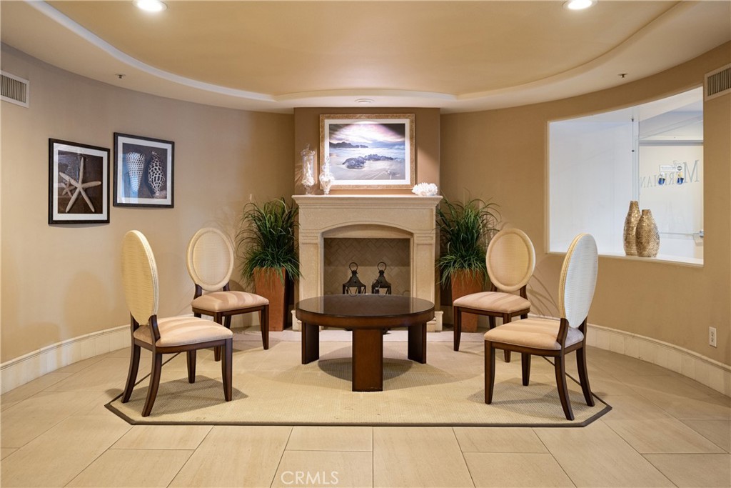 1400 E Ocean 2409