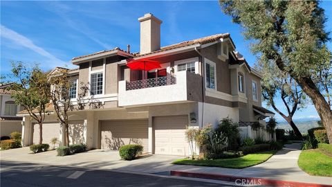 Photo of 8047 E Sandstone Drive, Anaheim Hills, CA 92808 (MLS # PW26040427)