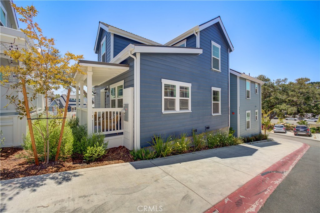 A thoughtfully designed 3-bedroom, 2-bath detached cottage style home in the Grand Oaks Paseo community of Atascadero. Built in 2022, this home blends modern efficiency with warm, inviting style. Inside, you'll find an open layout, vaulted ceilings, quartz countertops, stainless steel appliances, a tankless water heater, and energy-saving LED lighting throughout. Set beneath mature oak trees, this low-maintenance home is ideally located near downtown Atascadero, local restaurants, scenic trails, and the Central Coast's renowned wine country. Whether you're enjoying the peaceful neighborhood or exploring nearby amenities, this home offers a comfortable and convenient lifestyle in one of Atascadero’s thoughtfully planned communities.