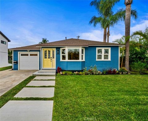 2038 San Vicente Avenue Long Beach CA 90815