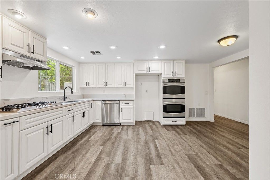 Photo of 3137 E. Valley View Ave, West Covina, CA 91792 (MLS # SR25244020)
