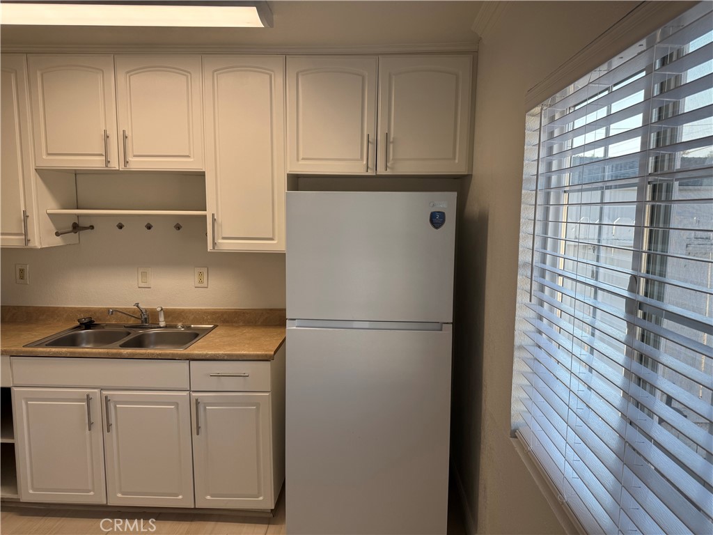 Now available: a beautifully updated duplex featuring two stylish units, each offering a modern cottage aesthetic and approximately 800 sq. ft. of thoughtfully designed living space. These 1-bedroom, 1-bathroom homes have been completely renovated from the ground up and are truly move-in ready.
Each unit includes:
• Brand-new mini-split HVAC systems for efficient heating and cooling
• Newly installed gas lines
• Individual electric meters
• Shared water, gas, and sewer meters
Set on a 3,920 sq. ft. lot, the property offers ample off-street parking and charming exterior updates that reflect its cozy, contemporary character.
Located just a short walk from Lake Elsinore and Perret Park, this duplex is ideal for outdoor enthusiasts. Enjoy nearby activities such as boating, fishing, waterskiing, hiking, dirt biking, and even paragliding. The community also features the newly enhanced Lake Elsinore Marina and RV Resort, offering modern amenities and unique attractions like yurt rentals. Section 8 Accepted. Rent includes water and gas.