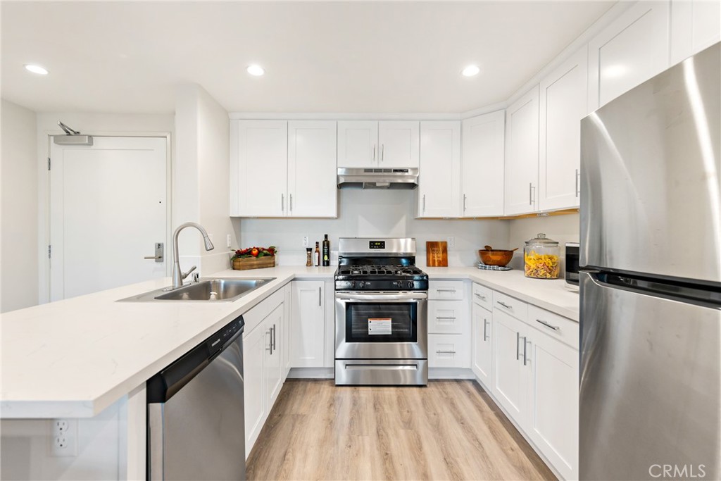 Experience elevated living in this stunning corner-unit condo located in Monterey Park’s newest and most desirable community! With 1,180 sqft of thoughtfully designed space, this 2-bedroom, 2.5-bath home offers the perfect blend of comfort, style, and convenience. Wake up to panoramic views of the central garden and picturesque mountains, all from the privacy of your own home. Step inside to an open concept layout that creates a bright, seamless space- ideal for both entertaining and everyday living. Outside your door, you're just moments from Ralphs, GW Supermarket, and a variety of beloved local restaurants including Chef Tony’s, Gram Cafe, and Chubby Cattle. Take a short stroll to Atlantic Times Square for endless options in dining, shopping, and entertainment- all in one vibrant destination! Located within the top rated Alhambra Unified School District and offering quick access to the I-10 freeway, this home delivers the lifestyle, value, and convenience! Don’t miss your chance- only a few units remain. Schedule your private tour today!